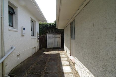 Photo of property in 2/3 Patterson Street, Sandringham, Auckland, 1041