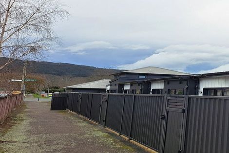 Photo of property in 22b Palmer Crescent, Silverstream, Upper Hutt, 5019