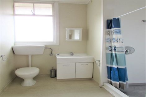 Photo of property in 4/110 Clyde Street, Island Bay, Wellington, 6023