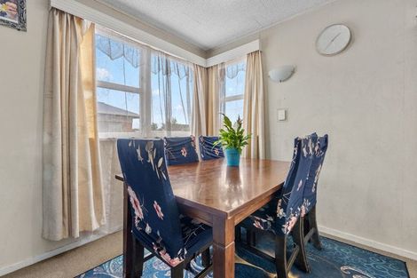 Photo of property in 14 Tatariki Street, Rosehill, Papakura, 2113