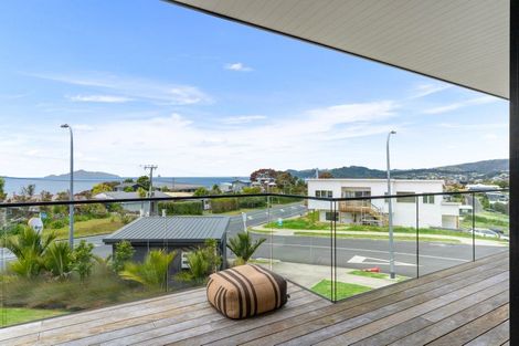 Photo of property in 2 Blue Moon Rise, Langs Beach, 0582