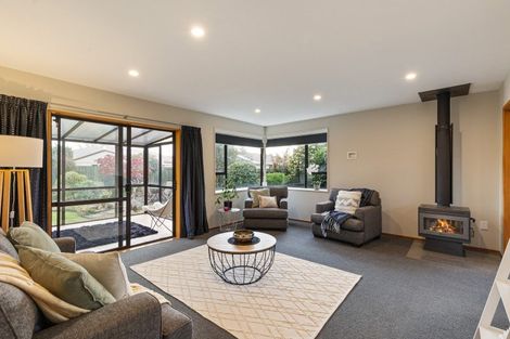 Photo of property in 81 Vivian Street, Burwood, Christchurch, 8083