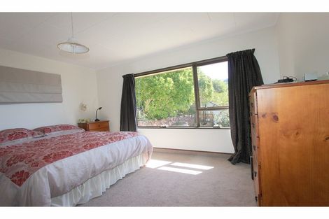 Photo of property in 27 Gravesend Place, Picton, 7220