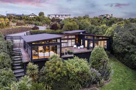 Photo of property in 1 Quarry Hill Terrace, Kennedys Bush, Christchurch, 8025