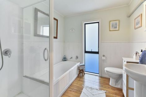 Photo of property in 1/17 Churchill Road, Cockle Bay, Auckland, 2014