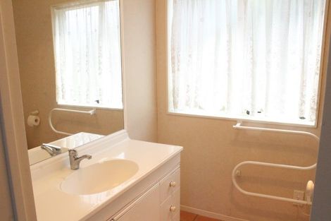 Photo of property in 26 Ballycullanie Place, Dannemora, Auckland, 2016