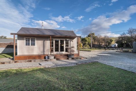Photo of property in 30 Charles Street, Cave, 7984