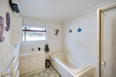 Photo of property in 8 Gresham Place, Taradale, Napier, 4112