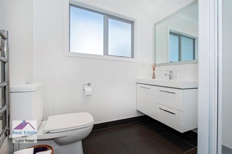 Photo of property in 10 Madison Place, Morningside, Whangarei, 0110