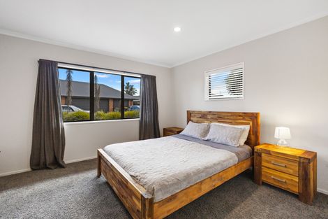 Photo of property in 49 Oaklands Drive, Cambridge, 3434