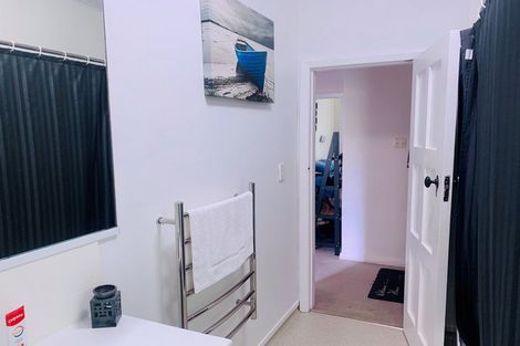 Photo of property in 74 Sunshine Avenue, Karori, Wellington, 6012