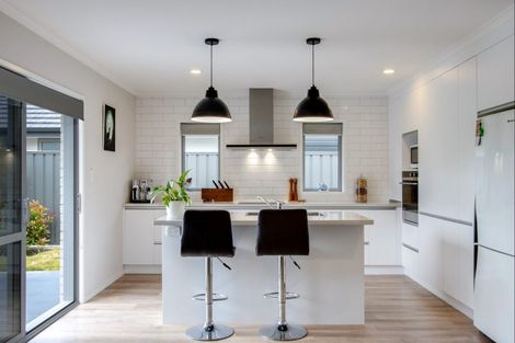 Photo of property in 4 Aparima Place, Awatoto, Napier, 4110