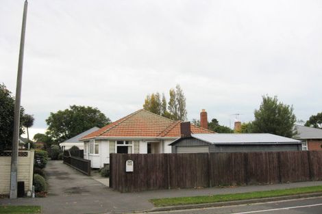 Photo of property in 2/102 Yaldhurst Road, Sockburn, Christchurch, 8042