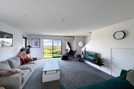 Photo of property in 1/37 Oram Avenue, New Brighton, Christchurch, 8061