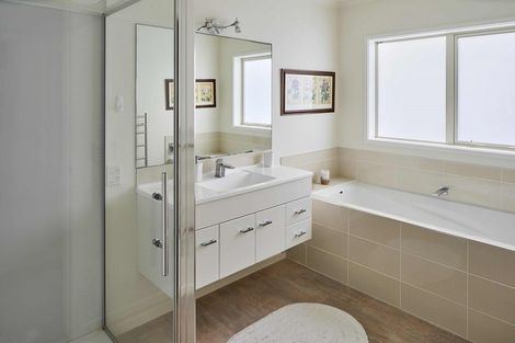 Photo of property in 19 Gray Street, Pukerua Bay, 5026