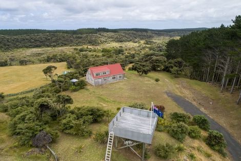 Photo of property in 708 Wilson Road, South Head, Helensville, 0874