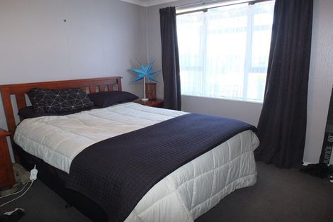 Photo of property in 35 Roore Street, Foxton Beach, Foxton, 4815