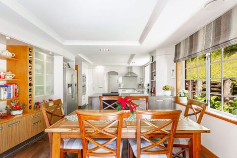 Photo of property in 31 Laingfield Terrace, Laingholm, Auckland, 0604