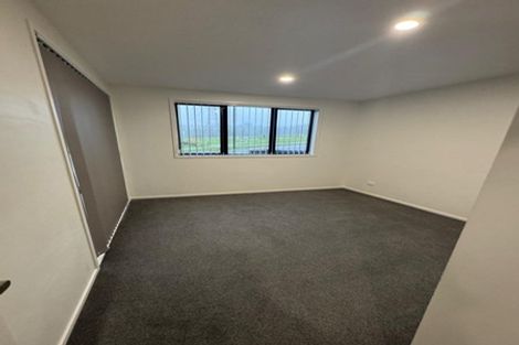 Photo of property in 25 Olearia Street, Totara Park, 2019