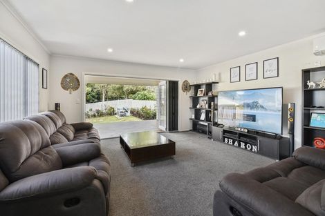 Photo of property in 43 Eddowes Street, Manurewa, Auckland, 2102