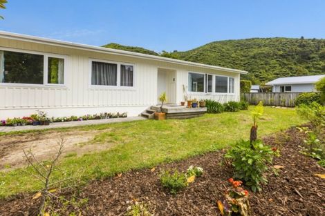 Photo of property in 63c Black Beech Street, Birchville, Upper Hutt, 5018