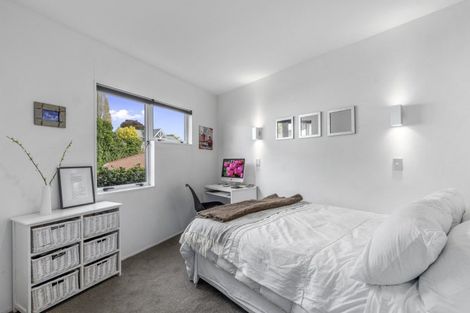 Photo of property in 120 Vale Street, Otumoetai, Tauranga, 3110