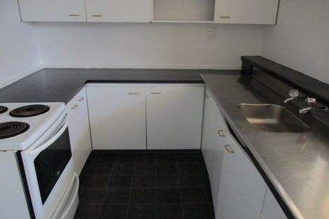 Photo of property in 16 Keeling Street, West End, Palmerston North, 4412