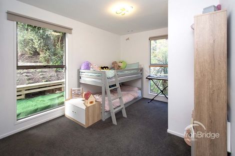 Photo of property in 10 Osmond Lane, Mount Pleasant, Christchurch, 8081