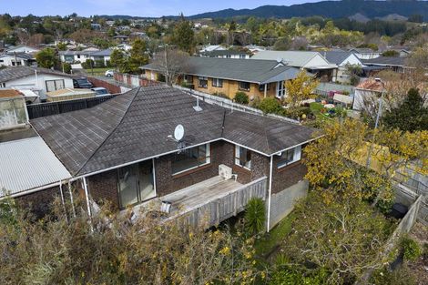 Photo of property in 1/21 Roband Crescent, Brown Owl, Upper Hutt, 5018