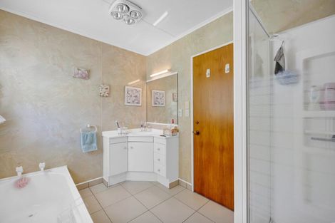 Photo of property in 1b Pembroke Road, Pembroke, Stratford, 4332