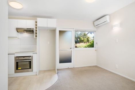Photo of property in 1/16 Green Lane East, Remuera, Auckland, 1050