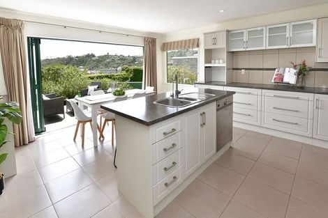 Photo of property in 45 Tindalls Bay Road, Tindalls Beach, Whangaparaoa, 0930