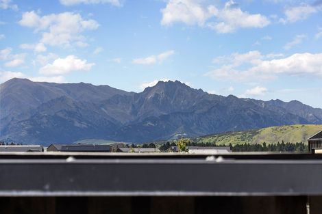 Photo of property in 12 Sawdon Street, Wanaka, 9305