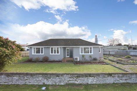 Photo of property in 114 East Street, Feilding, 4702