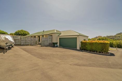 Photo of property in 86 Hahei Beach Road, Hahei, Whitianga, 3591