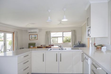 Photo of property in 21 Glencairn Road, Twizel, 7901