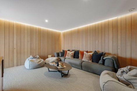 Photo of property in 16 Advance Terrace, Arrowtown, 9302