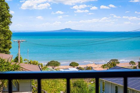 Photo of property in 26b Wade River Road, Stanmore Bay, Whangaparaoa, 0932