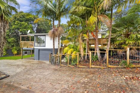 Photo of property in 10 Wirihana Road, Titirangi, Auckland, 0604