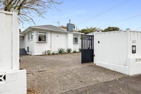 Photo of property in 20 Stuart Place, Blagdon, New Plymouth, 4310