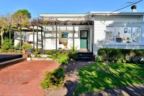 Photo of property in 36 Dakota Avenue, Beach Haven, Auckland, 0626