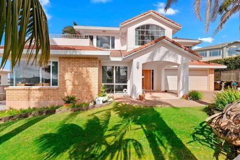 Photo of property in 26 Tornado Place, West Harbour, Auckland, 0618