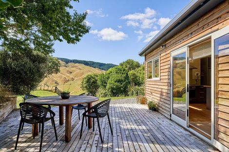 Photo of property in 343 Takapu Road, Takapu Valley, Wellington, 5028