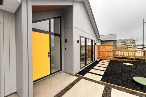 Photo of property in 10 Kobe Street, Karaka, 2580