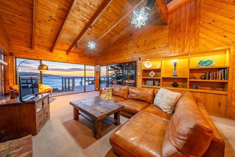 Photo of property in 99 Motuhara Road, Plimmerton, Porirua, 5026