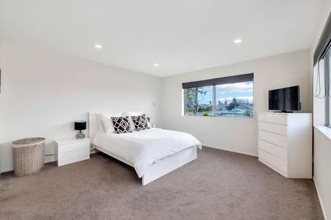 Photo of property in 14a Kotuku Street, Te Atatu Peninsula, Auckland, 0610