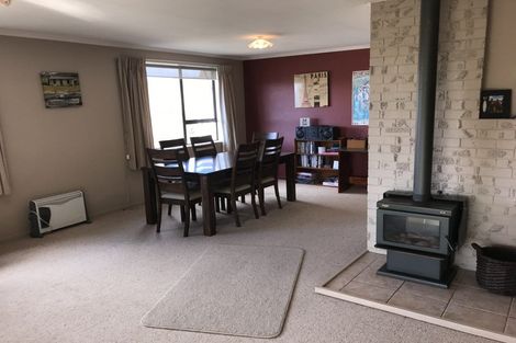 Photo of property in 2 Kamaka Crescent, Bridge Hill, Alexandra, 9320