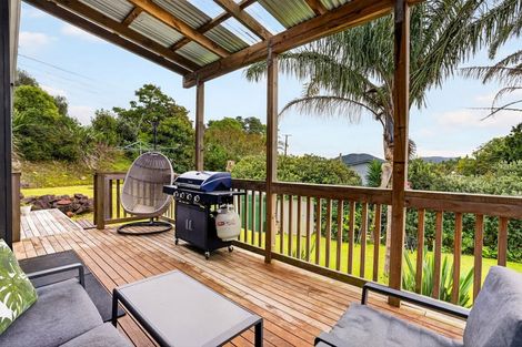 Photo of property in 16 Settlement Road, Kaiwaka, 0573