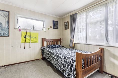 Photo of property in 33 Taikata Road, Te Atatu Peninsula, Auckland, 0610