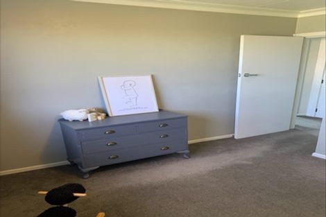 Photo of property in 50 Kilmarnock Street, Wallacetown, 9816